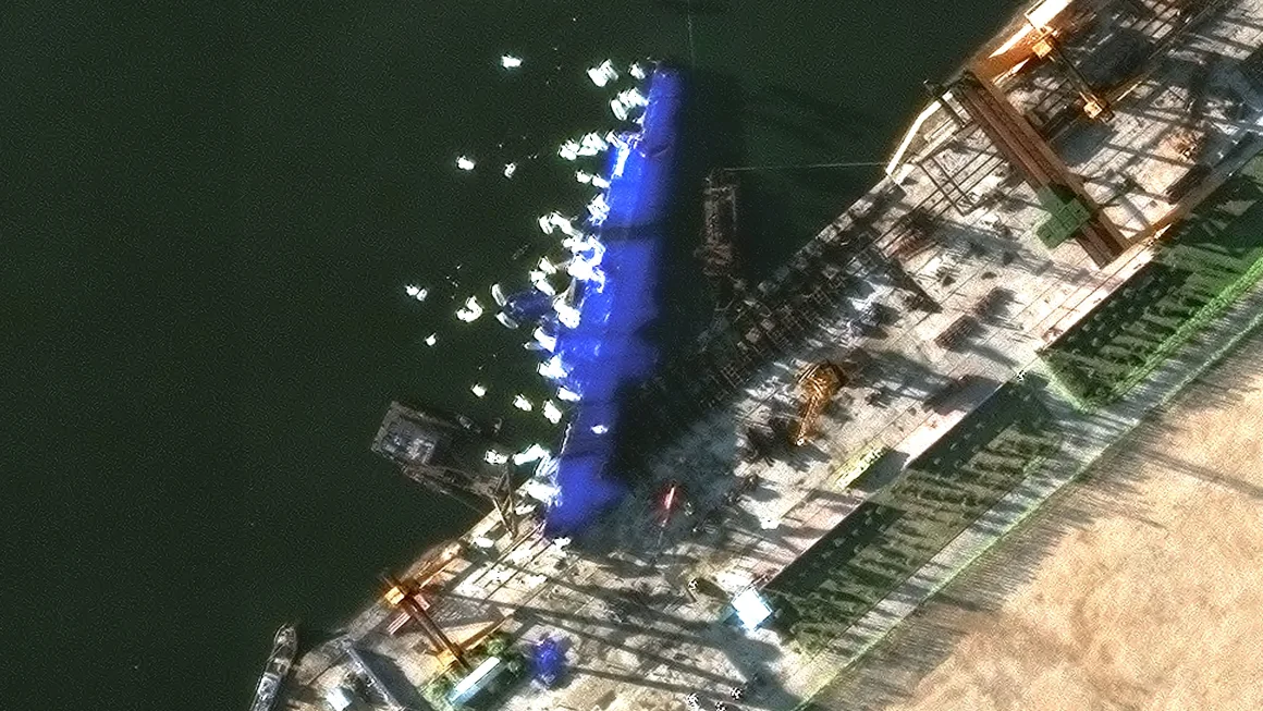 04 new destroyer after accident chongjin north korea 25may2025 wvl