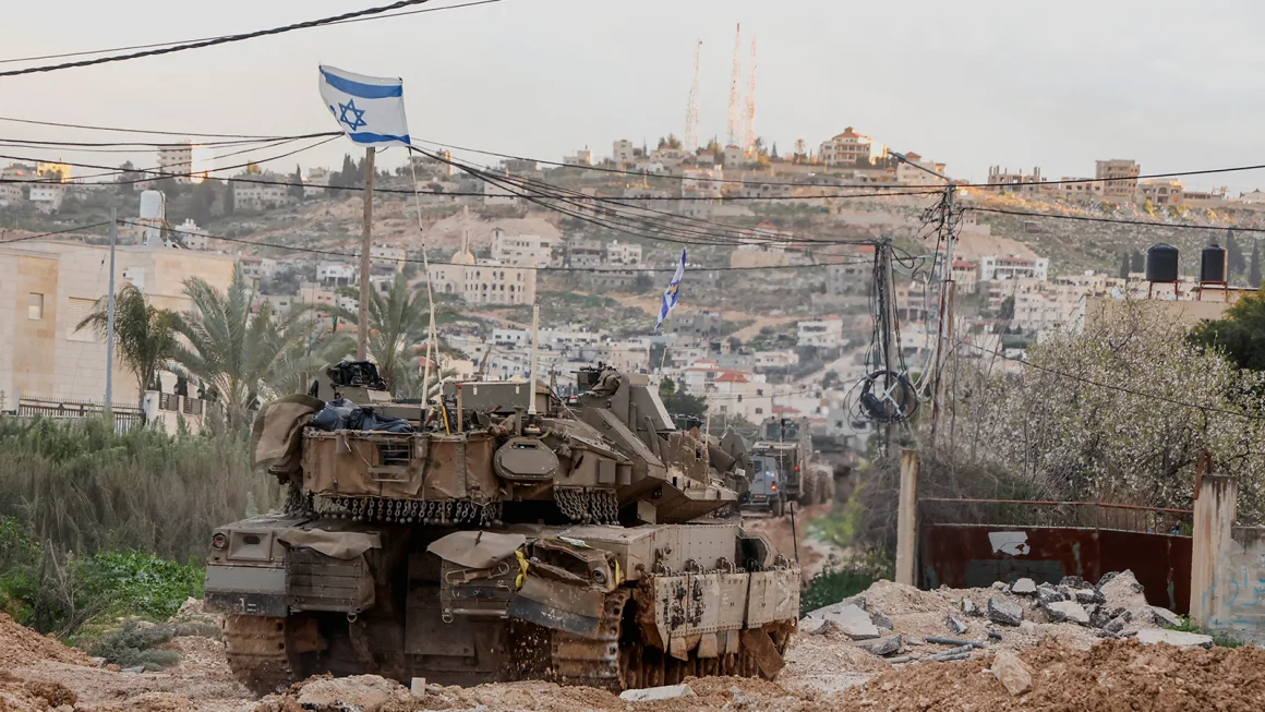 2025 02 23t181843z 1412423387 rc2g0daeclci rtrmadp 3 israel palestinians west bank tanks