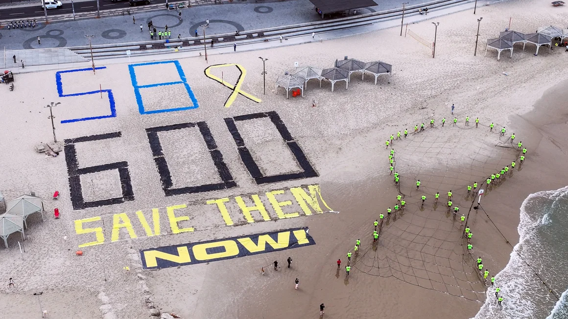 2025 05 28t055247z 1341695616 rc2tqea5ot85 rtrmadp 3 israel palestinians hostages protest