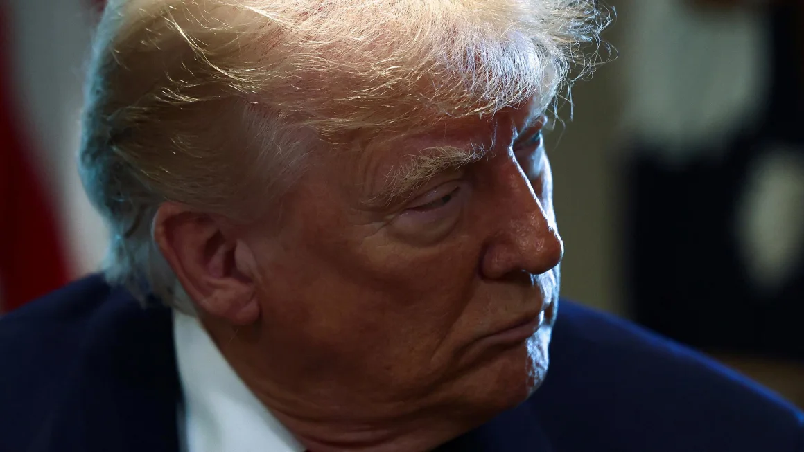 c 2025 04 30t161322z 919382884 rc2g8eap3j09 rtrmadp 3 usa trump