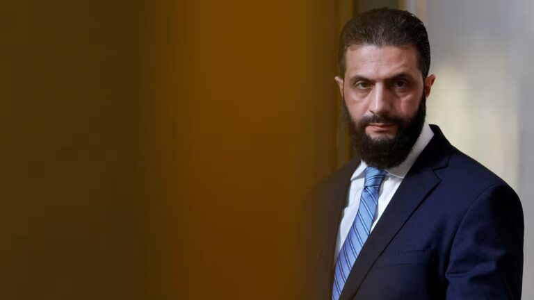 مسؤول ترامب لإلغاء تعيين المنظمة الإرهابية الأجنبية للمجموعة بقيادة الرئيس المؤقت في سوريا –