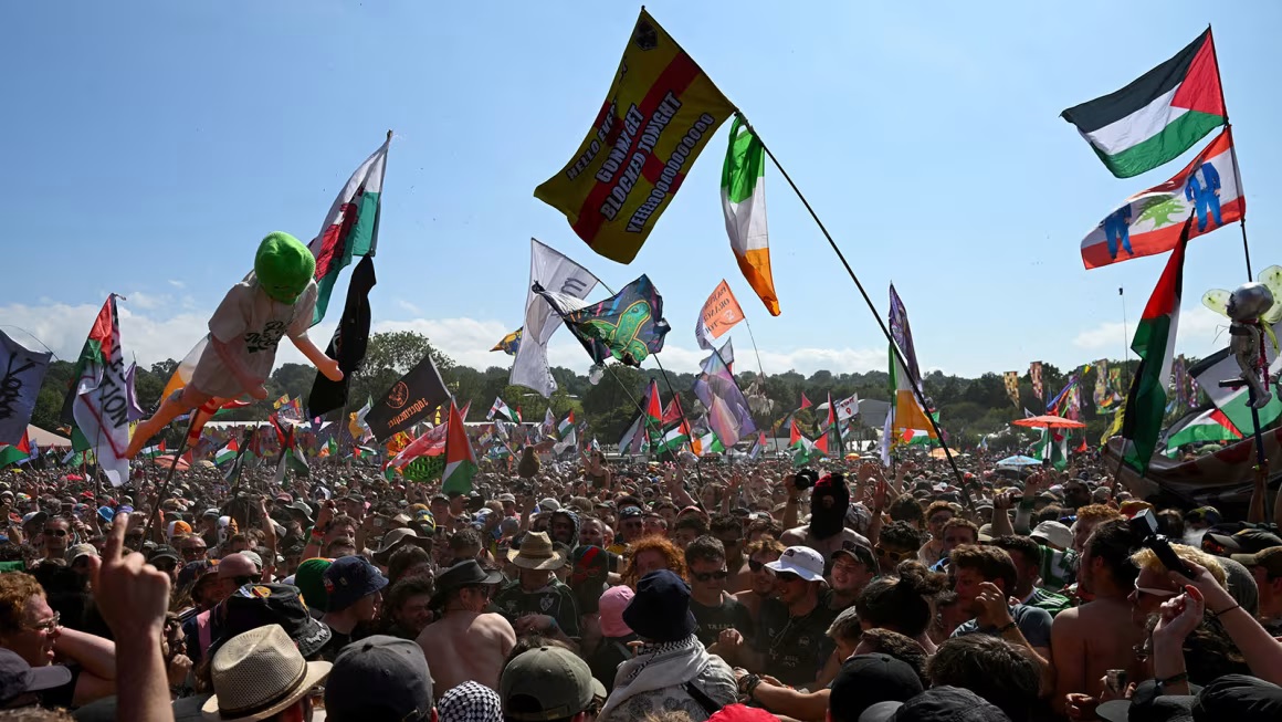 2025 06 30t121223z 304389498 rc2sbfarfzjr rtrmadp 3 music glastonbury bbc