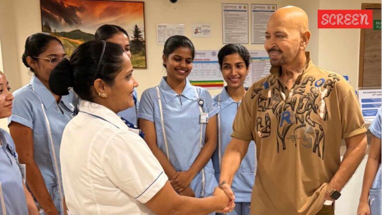 يخضع راكيش روشان لعملية جراحية لـ 75 ٪ من شريان الشريان السباتي ، يقول إنه تم إنقاذه من الخوف الصحي “الذي يحتمل أن يكون خطيرًا”
