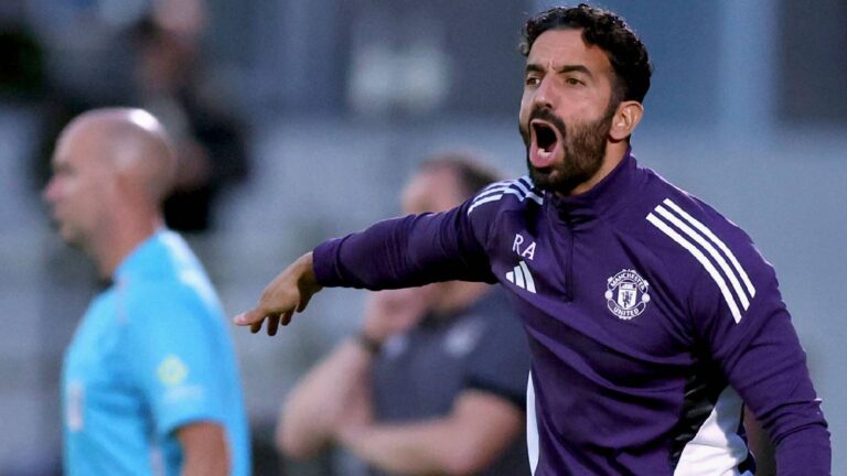 يكشف روبن أموريم مدير مانشستر يونايتد في بعض الأحيان أنه يريد الإقلاع عن النادي: “أحيانًا أكره لاعبي”