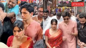 يبدو Janhvi Kapoor غير مريح بشكل واضح في ظروف تشبه الغوغاء خلال احتفالات Ganpati مع Sidharth Malhotra ، ويظهر المشجعون الدعم