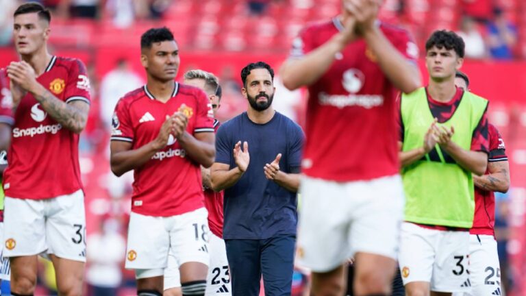 “لدينا لاعبون للفوز بأي مباراة في الدوري الإنجليزي الممتاز”: روبن أموريم ينضح بالثقة بعد خسارة مانشستر يونايتد الضيقة 0-1 أمام أرسنال