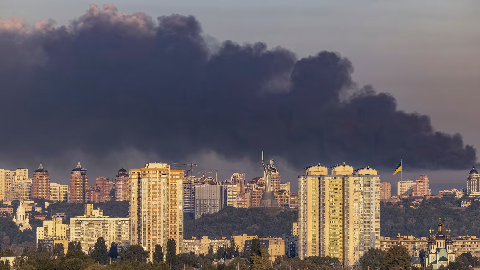 2025 09 07t075647z 1948513638 rc2smgaehir5 rtrmadp 3 ukraine crisis attack kyiv jpg