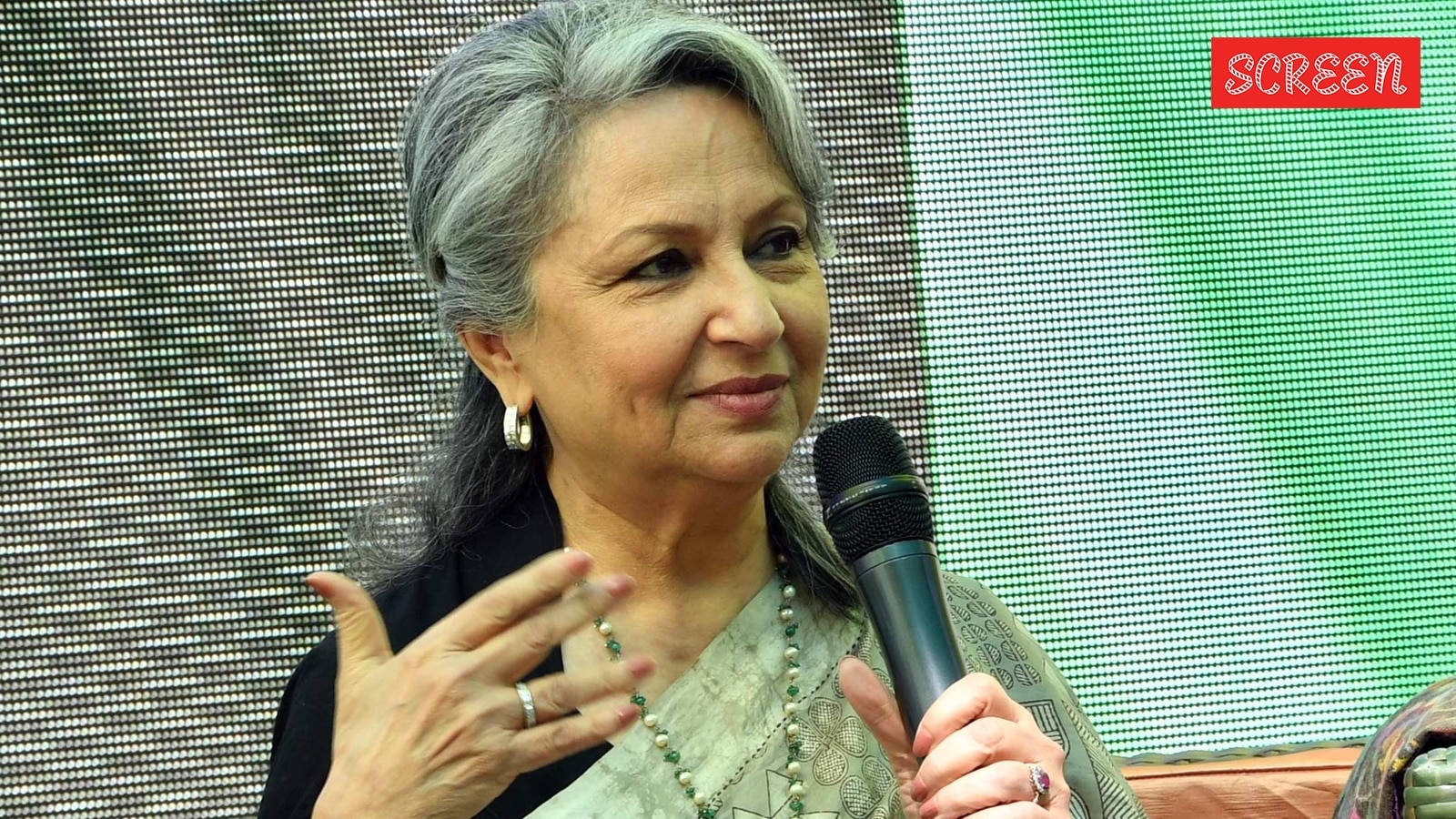 Sharmila Tagore on bollywood entourages 1758126224
