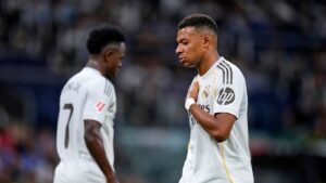 احتجز المعجبين بعد إهانة العنصرية من Kylian Mbappe خلال مباراة الدوري الإسباني