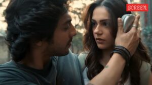 يحتفل سايارا بالضحية الذكور. إنها أكثر الكأس ربحية على الإطلاق: تسخر سوارا بهاسكر