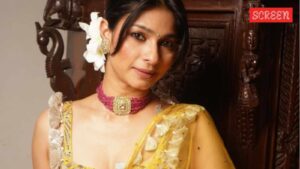 يتذكر Tanishaa Mukerji فقدان الذاكرة بعد أن سقطت السيارة في مضيق خلال فيلم لاول مرة ؛ يقول ذراع Dino Morea المكسور: “تحول عقلي إلى …”