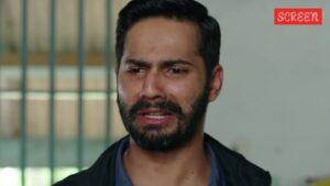 بدأ Varun Dhawan في الشرب في الساعة 7 صباحًا لمشهد ما ، وبدأ في الوقت الذي اضطر فيه إلى إطلاق النار عليه: “اضطر إلى القيام بذلك في اليوم التالي مرة أخرى”