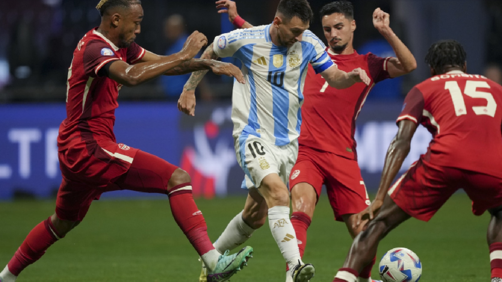 لماذا تم تأجيل مباراة ليونيل ميسي والأرجنتين الودية في ولاية كيرالا؟ 12 LIONEL MESSI COPA AMERICA AP CROP 1761396345