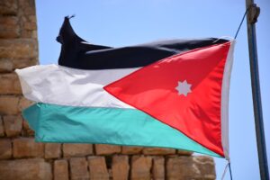 إيران تدمر نظام رادار أمريكي بالغ الأهمية في الأردن بقيمة 300 مليون دولار: بلومبرج –