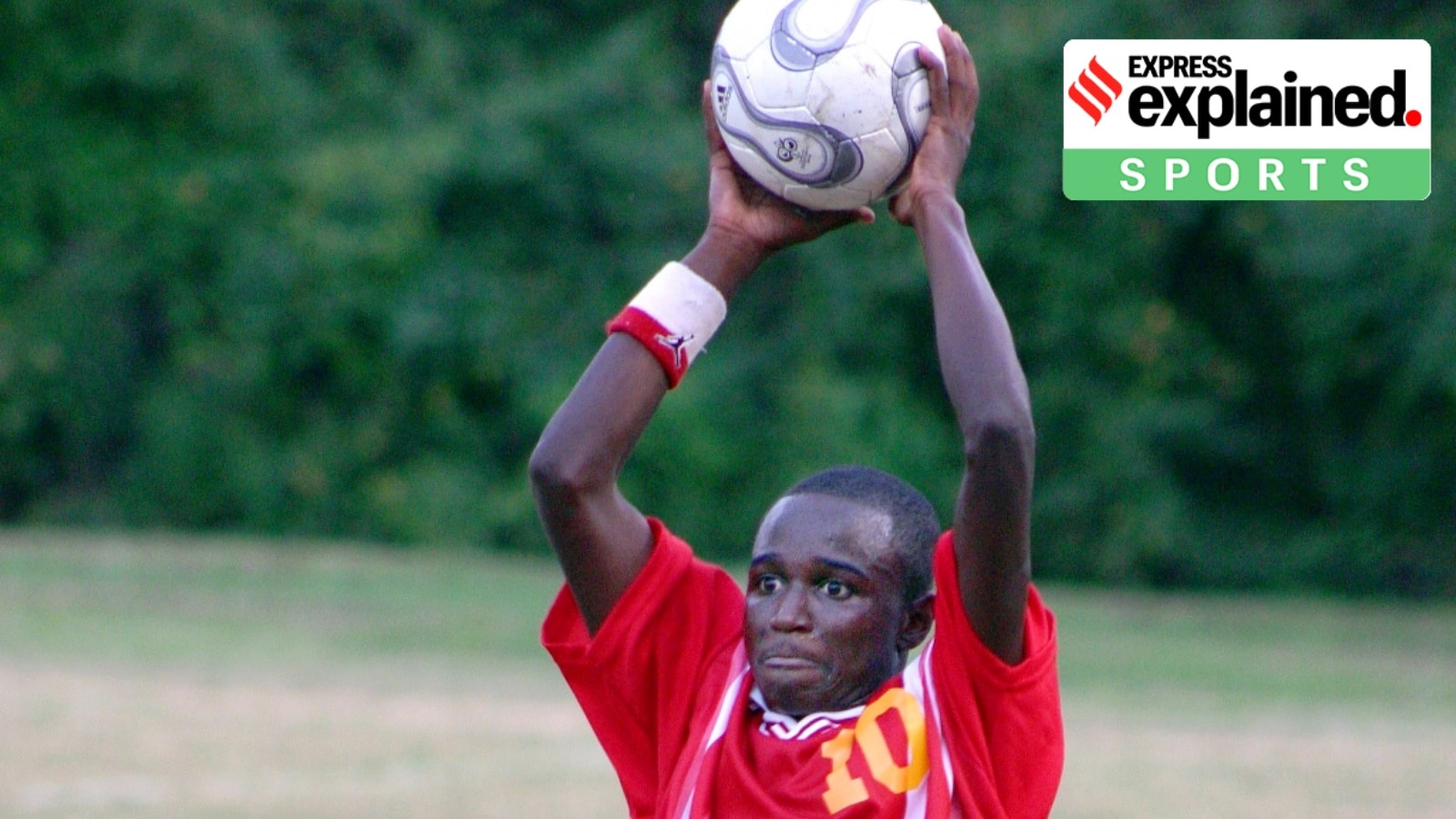 football throw in 1762075965