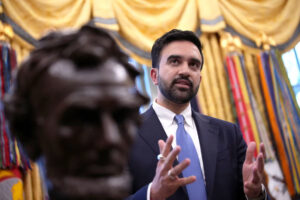 زهران ممداني يؤدي اليمين كأول عمدة مسلم لمدينة نيويورك