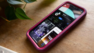 وقعت TikTok صفقة لفصل كيانها الأمريكي مع مجموعة المستثمرين الأمريكيين –