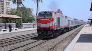 خروج قطار عن مساره في الساحل الشمالي لمصر بعد اصطدامه بشاحنة ولا أنباء عن وفيات –