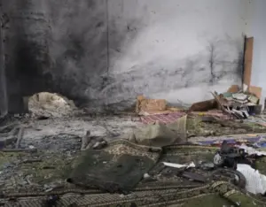 خمسة قتلى و21 جريحا في انفجار بمسجد بحمص –