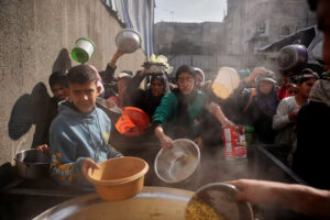 الأونروا تحذر من أن المساعدات المقدمة لغزة لا تلبي احتياجات الناس