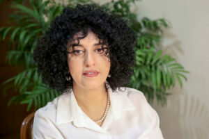 إيران تعتقل نرجس محمدي الحائزة على جائزة نوبل