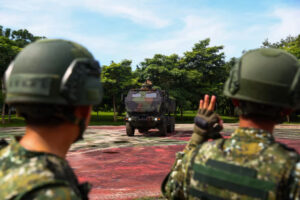 الصواريخ ومدافع الهاوتزر والطائرات الانتحارية بدون طيار: الولايات المتحدة وتايوان تعلنان عن واحدة من أكبر صفقات الأسلحة على الإطلاق