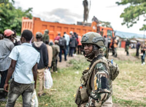 جماعة إم23 المدعومة من رواندا تقول إنها ستنسحب من بلدة بالكونغو التي استولت عليها بعد طلب أمريكي