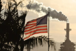 ترامب يتحرك لسحب الولايات المتحدة من معاهدة المناخ العالمية الأساسية، ليصبح أول دولة تفعل ذلك