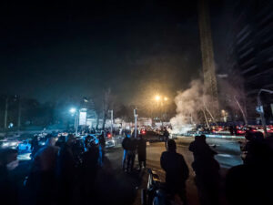 الإيرانيون يقضون أسبوعاً دون الوصول إلى الإنترنت