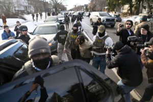 الإيطاليون غاضبون من نشر عملاء ICE لتعزيز الأمن الأمريكي في الألعاب الأولمبية الشتوية –