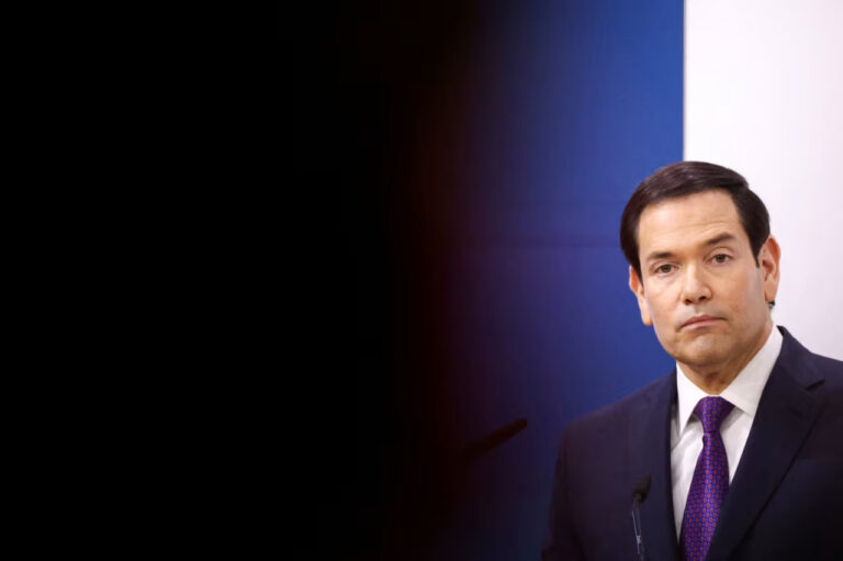 روبيو يقول بعد لقاء زيلينسكي: ترامب يسعى لإنهاء الحرب في أوكرانيا “مرة واحدة وإلى الأبد”