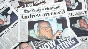 تدرس حكومة المملكة المتحدة إزالة أندرو من خط الخلافة. وإليك ما هي العواقب الأخرى التي يمكن أن يواجهها –