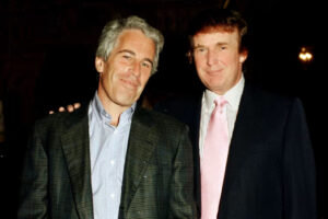 ماذا تخبرنا 3 ملايين وثيقة جديدة عن علاقات ترامب بجيفري إبستين؟