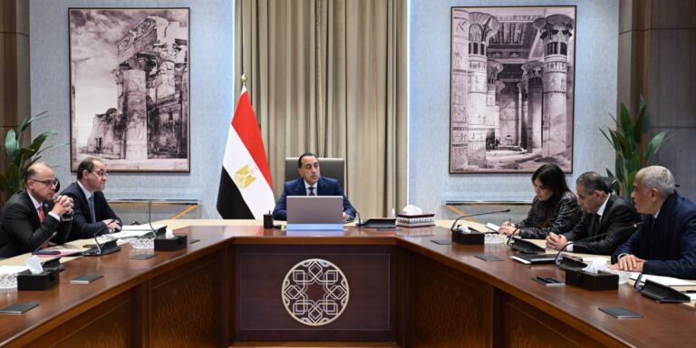 رئيس الوزراء يطلع على الخطط الاستثمارية لمجموعة طلعت مصطفى –