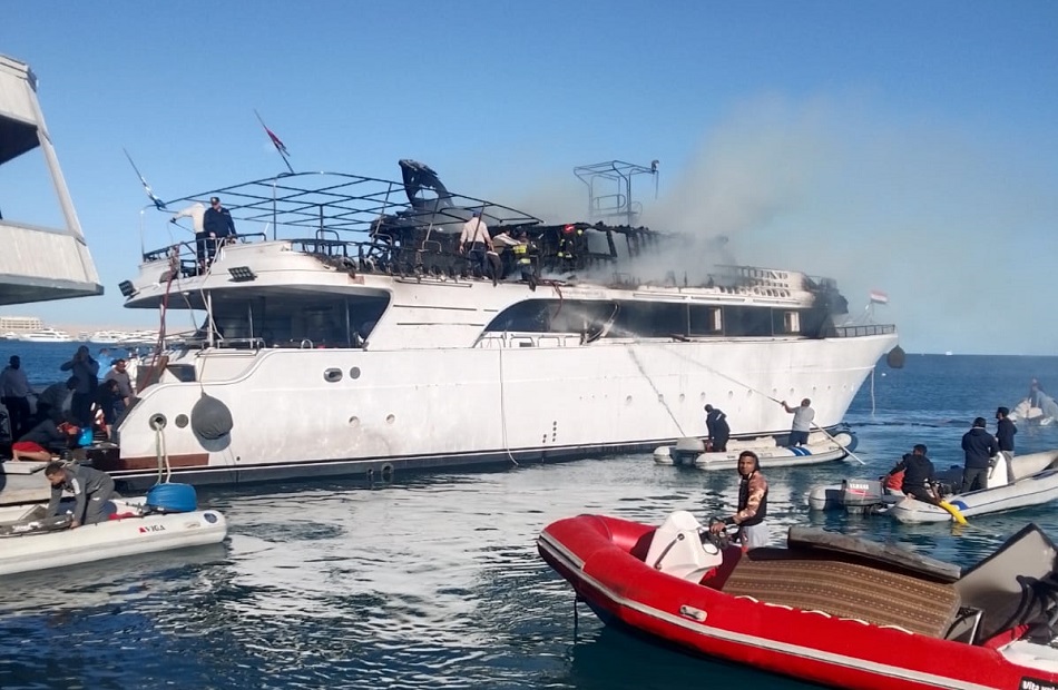 Tourist boat caught fire off beach of hotel in Hurghada