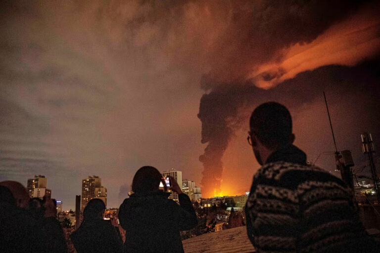 لماذا يقاوم حلفاء ترامب في الخليج الضغوط للانضمام إلى حرب إيران؟